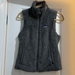 Gray Patagonia fuzzy vest, small